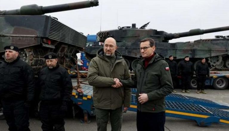 دبابات ليوبارد الألمانية لدى وصولها لأوكرانيا