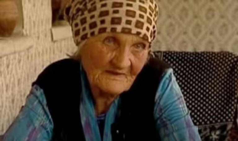 فيرا بوتينا، التي ادعت لسنوات أنها أم الرئيس الروسي فلاديمير بوتين