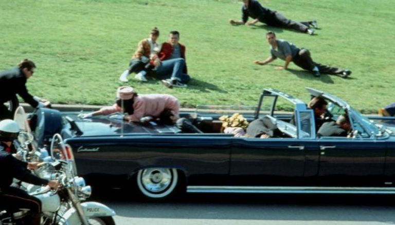 لحظة اغتيال الرئيس الأمريكي جون كينيدي