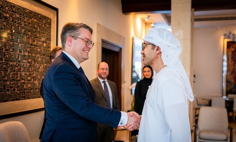 الشيخ عبدالله بن زايد آل نهيان خلال استقبال الوزير الألماني