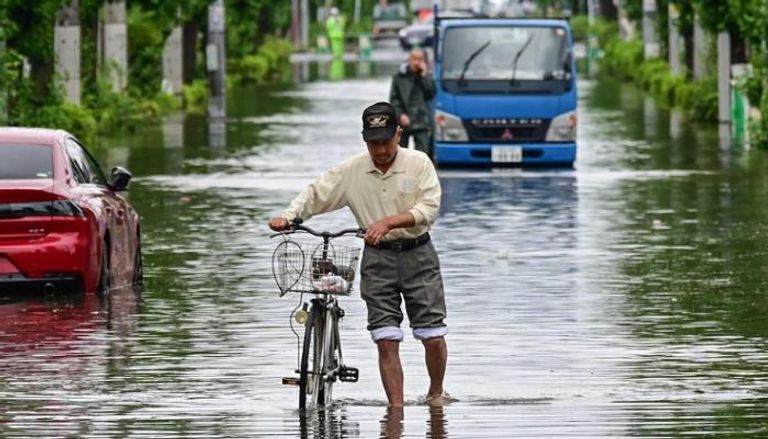 مياه الأمطار أغرقت بعض الشوارع في اليابان