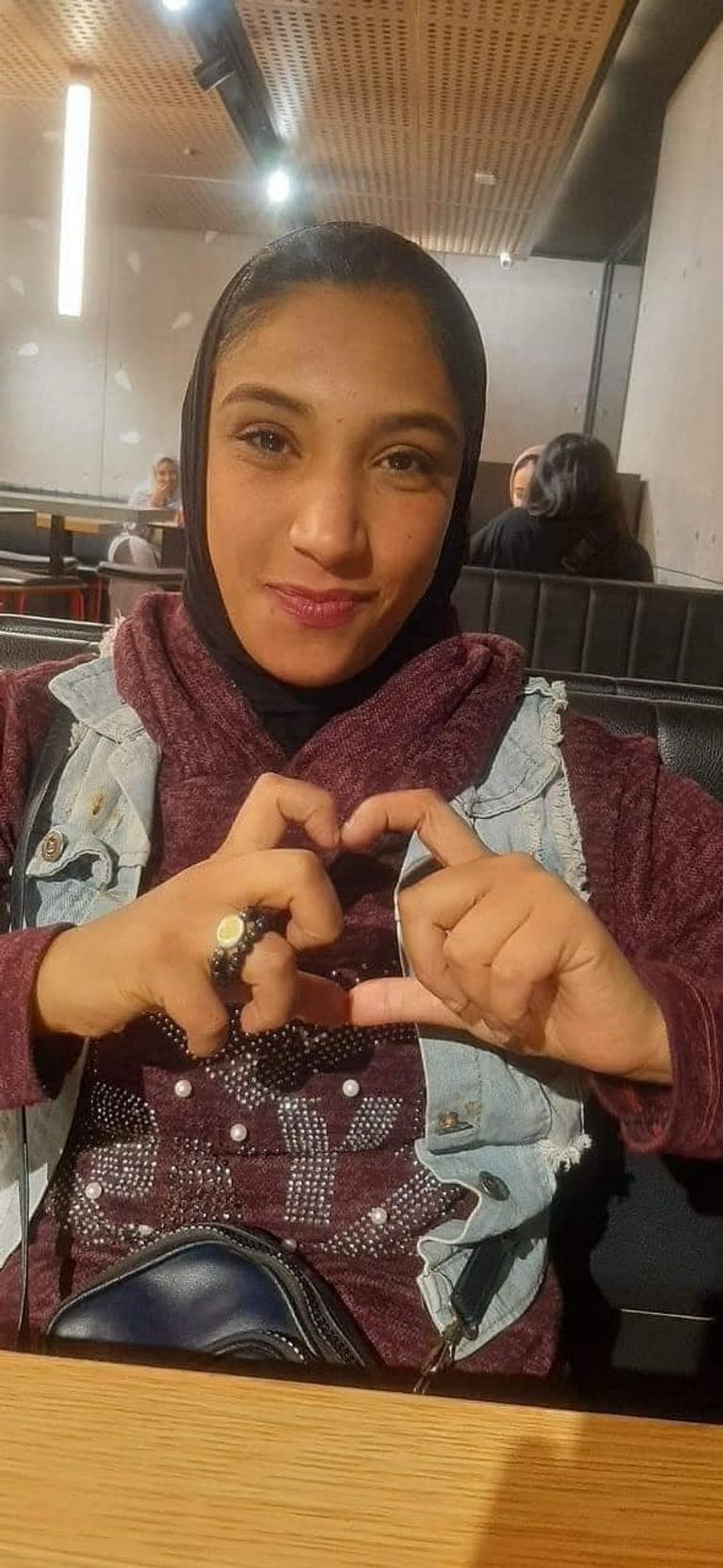 المصرية دينا مراجيح