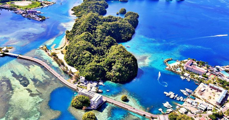 أفضل 10 وجهات سياحية في العالم - جزيرة بالاو في المحيط الهادئ