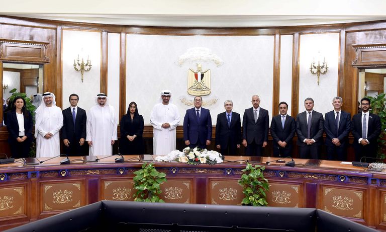 مصر توقع اتفاقا مع الإمارات لمشروع لإنتاج الكهرباء من طاقة الرياح