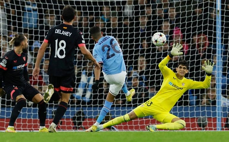 محرز يسجل ضد أشبيلية في دور المجموعات رياض محرز نجم مانشستر سيتي