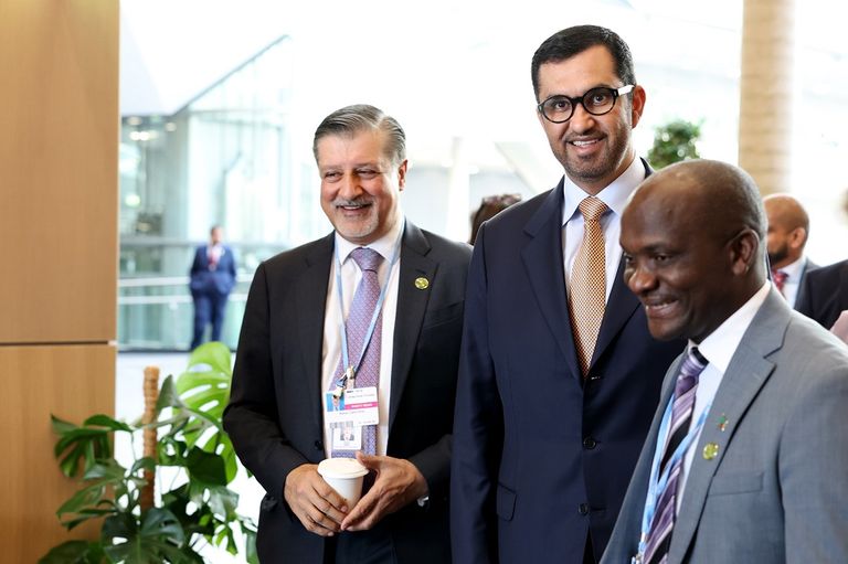 الدكتور سلطان الجابر في اللقاء التنسيقي للمجموعة الأفريقية الدكتور سلطان الجابر في اللقاء التنسيقي للمجموعة الأفريقية