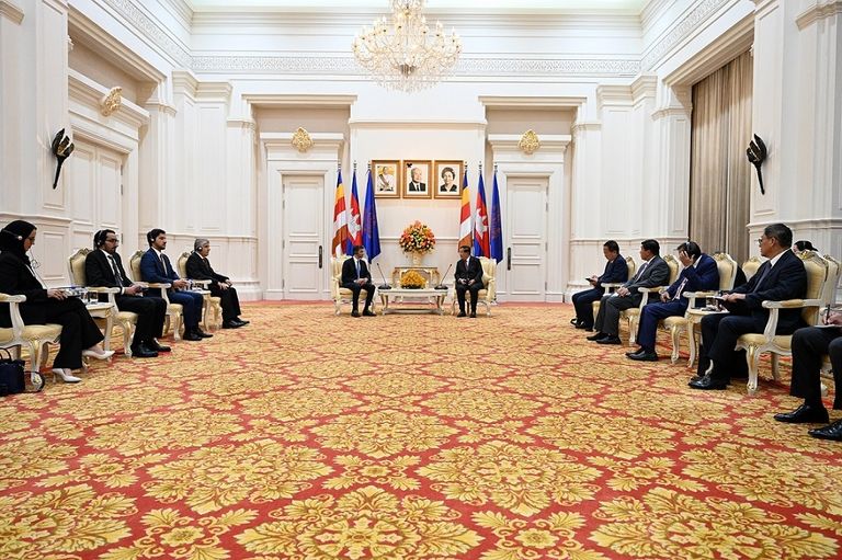 إبرام شراكة اقتصادية شاملة بين الإمارات وكمبوديا إبرام شراكة اقتصادية شاملة بين الإمارات وكمبوديا - وام