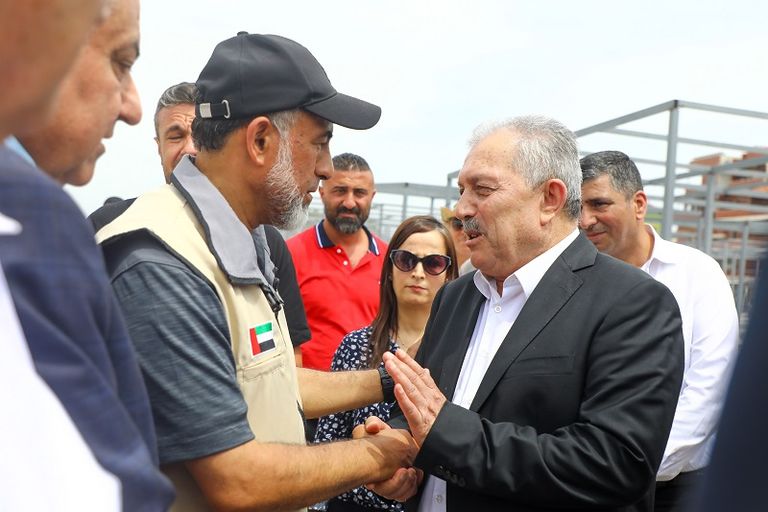 المهندس حسين عرنوس أثناء الزيارة