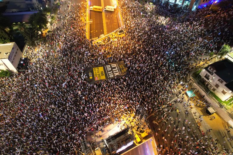 جانب من المظاهرة في تل أبيب