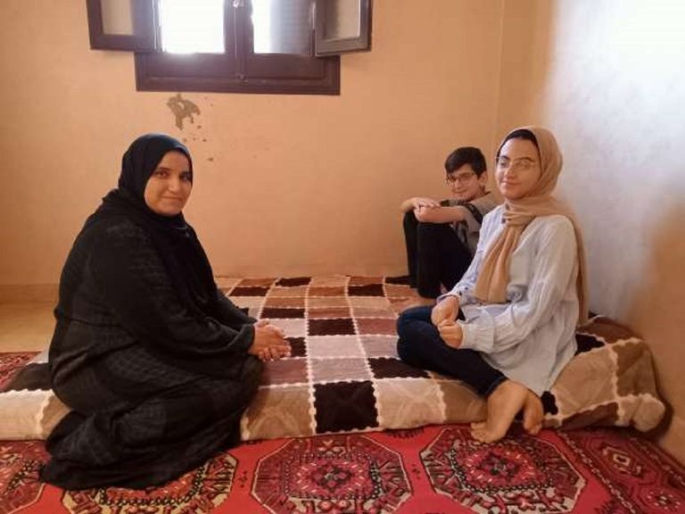 منة الله عماد وأسرتها