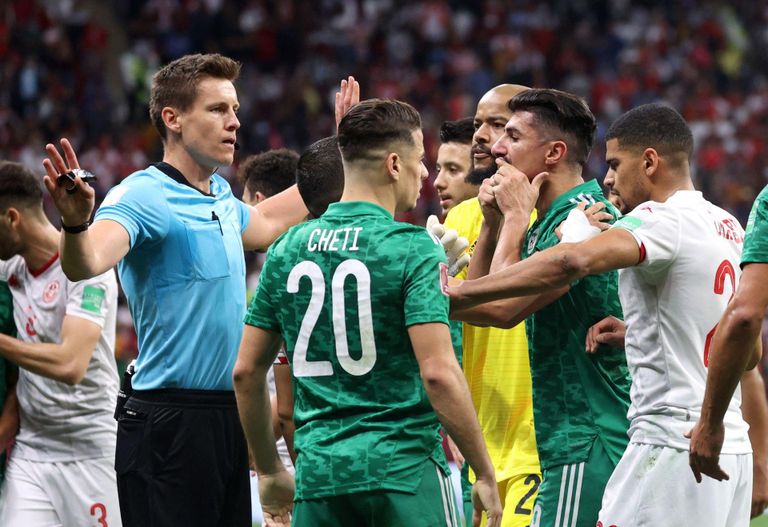 تونس ضد الجزائر