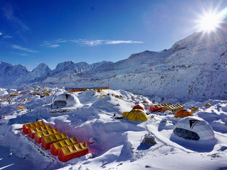 الوصول لقمة إيفرست