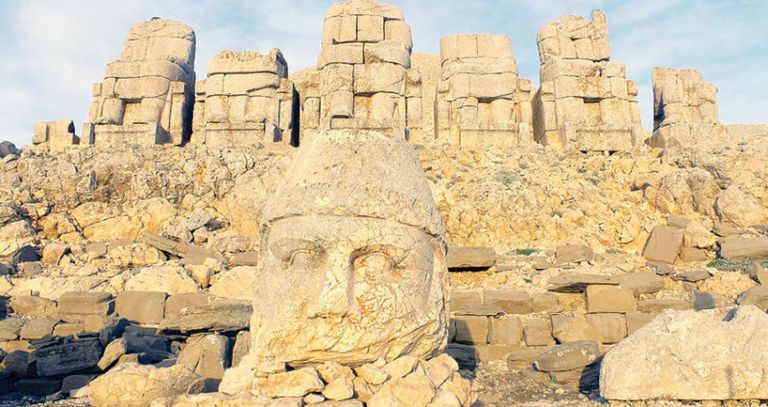 جبل نمرود أحد أجمل مناظر الطبيعة في تركيا الطبيعة في تركيا.. حدائق وشواطئ وغابات بكر مذهلة