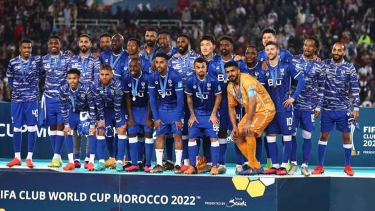 الهلال يتوج بالميدالية الفضية ليونيل ميسي قائد الأرجنتين وبطل كأس العالم