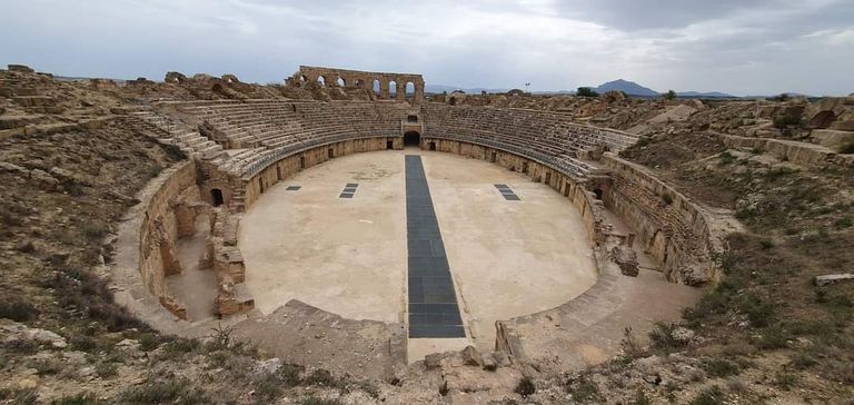 العرض الراقص بالمسرح الأثري