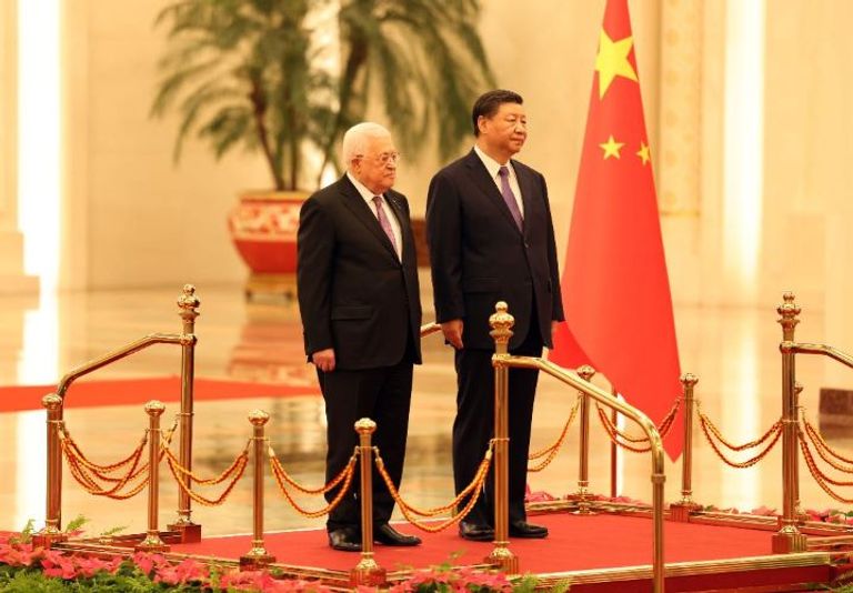 عباس ونظيره الصيني اليوم