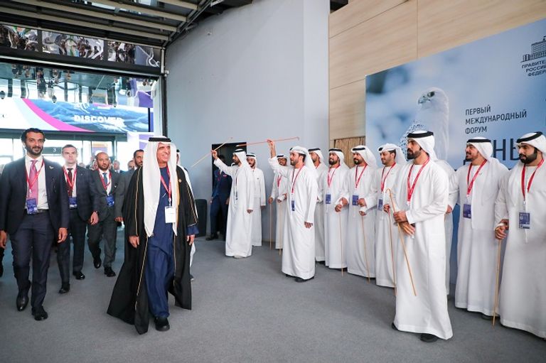 سعود بن صقر يفتتح جناح الإمارات في منتدى سانت بطرسبرغ الاقتصادي الدولي