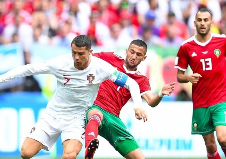 حكيم زياش وكريستيانو رونالدو في كأس العالم حكيم زياش لاعب تشيلسي الإنجليزي