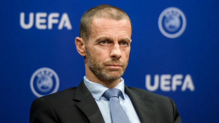 ألكسندر تشيفرين فرينكي دي يونع لاعب وسط هولندا