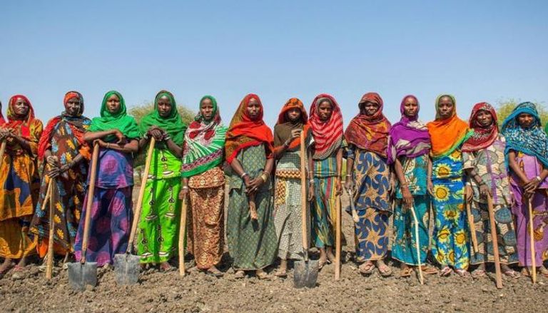 للمرأة دور كبير في مكافحة التصحر والجفاف