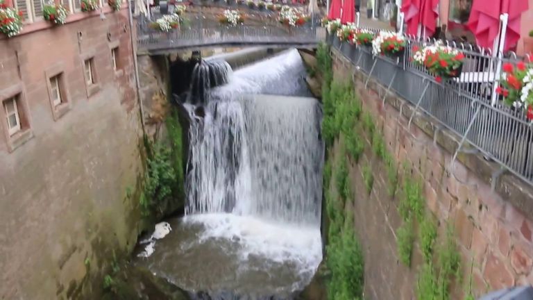 شلال ساربورغ أحد أماكن السياحة في وادي موسيل للعوائل السياحة في وادي موسيل.. أماكن طبيعية خلابة تجذب السياح