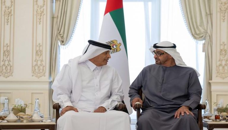 الشيخ محمد بن زايد آل نهيان يستقبل رئيس مجلس الشورى القطري