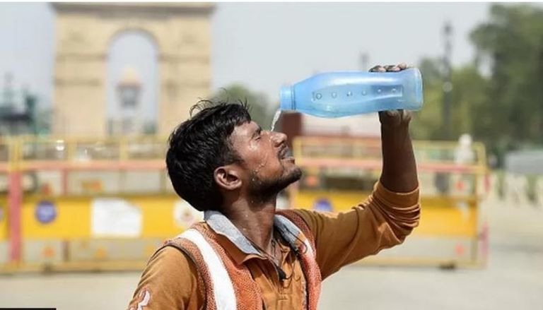 مخاطر ارتفاع درجات الحرارة على صحة الهنود