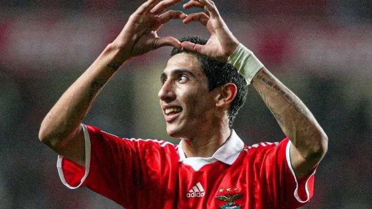 دي ماريا بقميص بنفيكا أنخيل دي ماريا بقميص يوفنتوس الإيطالي