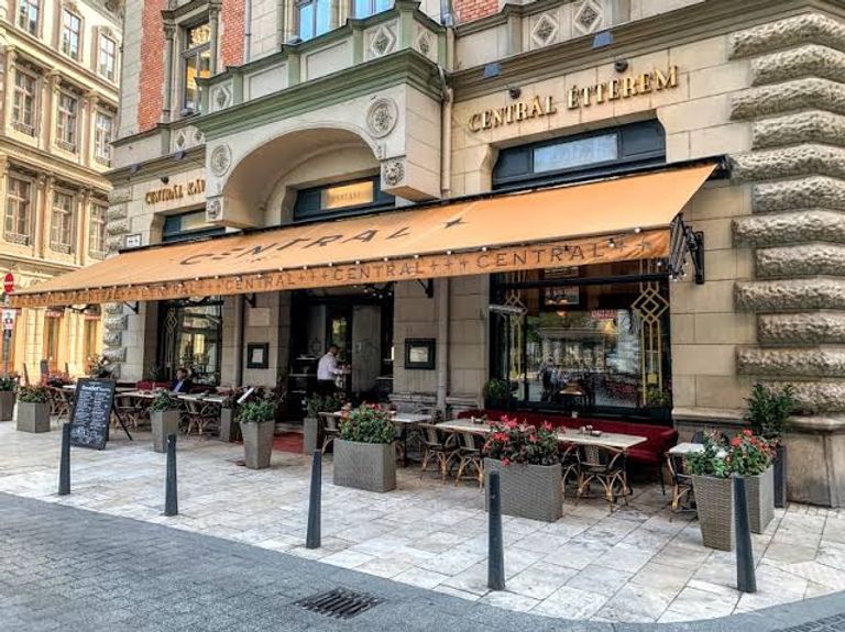 مطعم "سنترال"