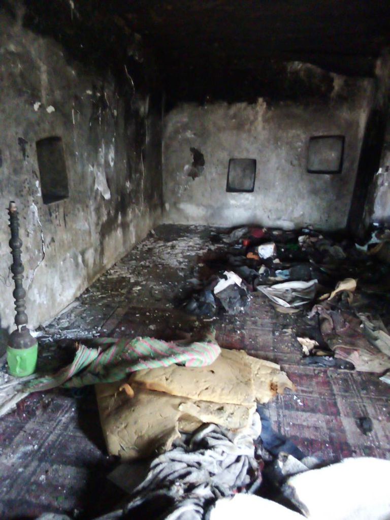 منزل أحرقته مليشيات الحوثي