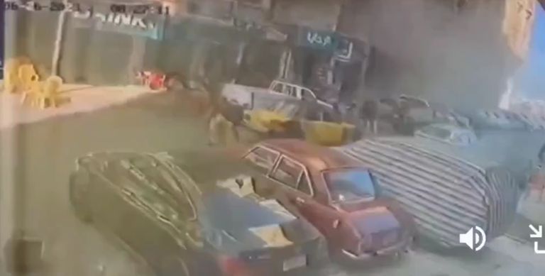 العقار المنهار