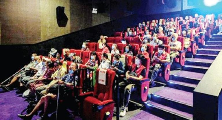 سينما للمكفوفين.. شعاع من الضوء والثقافة في حياة فاقدي البصر 3