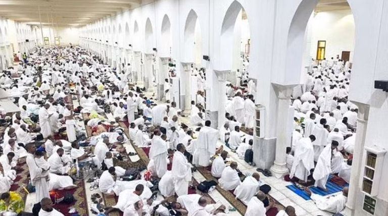 مسجد نمرة- أرشيفية