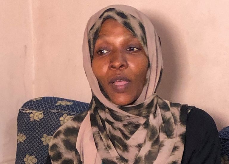 السودانية صفية وأبناؤها الثلاثة- رويترز