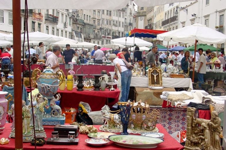 سوق "Feira de Velharias" أحد أفضل أماكن التسوق في كويمبرا التسوق في كويمبرا… أفضل الأسواق والمولات العصرية