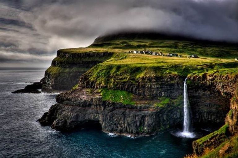 جاسادالور أحد أفضل أماكن السياحة في جزر فارو دليل السياحة في جزر فارو