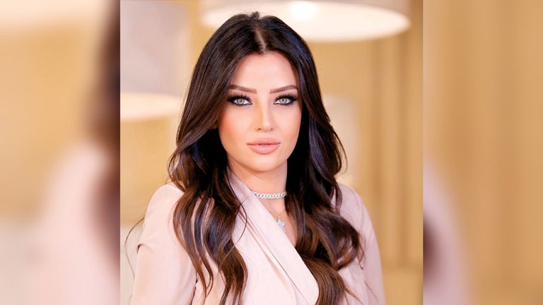 الإعلامية المصرية رضوى الشربيني