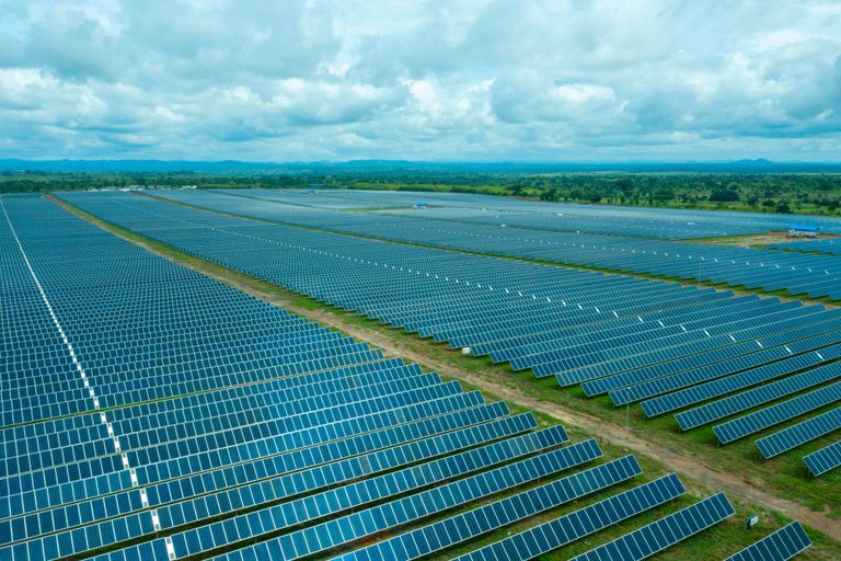 مجمع محمد بن زايد للطاقة الشمسية في توغو مجمع محمد بن زايد للطاقة الشمسية في توغو