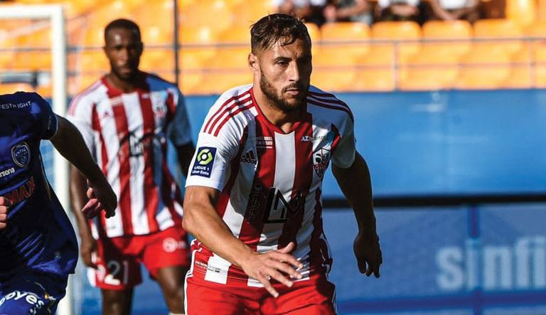 يوسف بلايلي يوسف بلايلي، نجم منتخب الجزائر