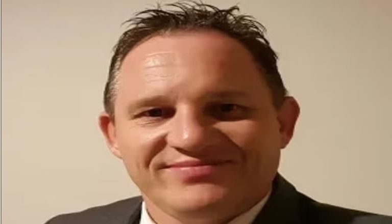 رجل الأعمال المتهم رجل الأعمال المتهم