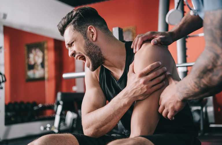 أسباب الإصابات الرياضية الإصابة أثناء التمارين تعود لأسباب عديدة