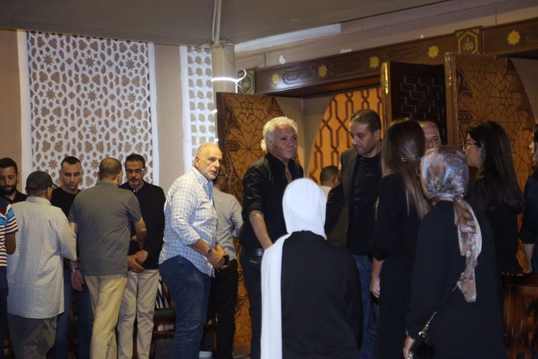 محمد منير من عزاء علاء عبدالخالق