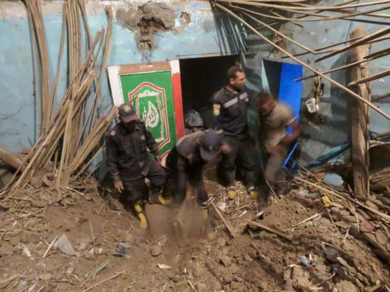 عقار سوهاج المنهار