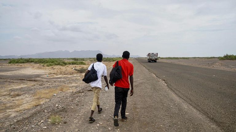 حافلة مهاجرين