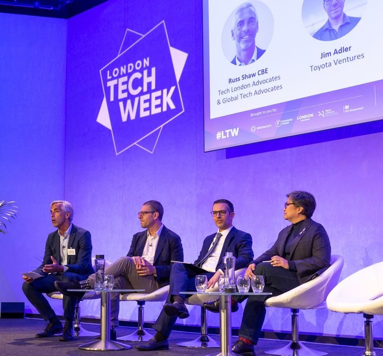 دبي تستعرض منظومتها التكنولوجيّة الديناميكيّة ومستهدفات