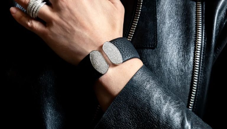 الأساور الذكية من  La Maison Steel