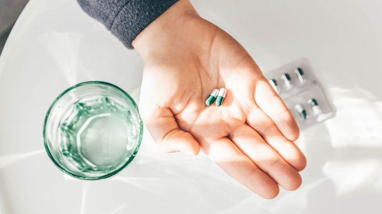 بعض الأدوية تجعل البشرة أكثر حساسية لأشعة الشمس