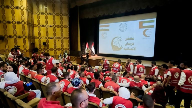 جموع المشاركين في التكريم