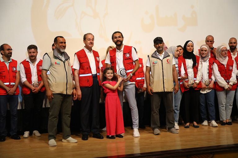 جموع المشاركين في التكريم