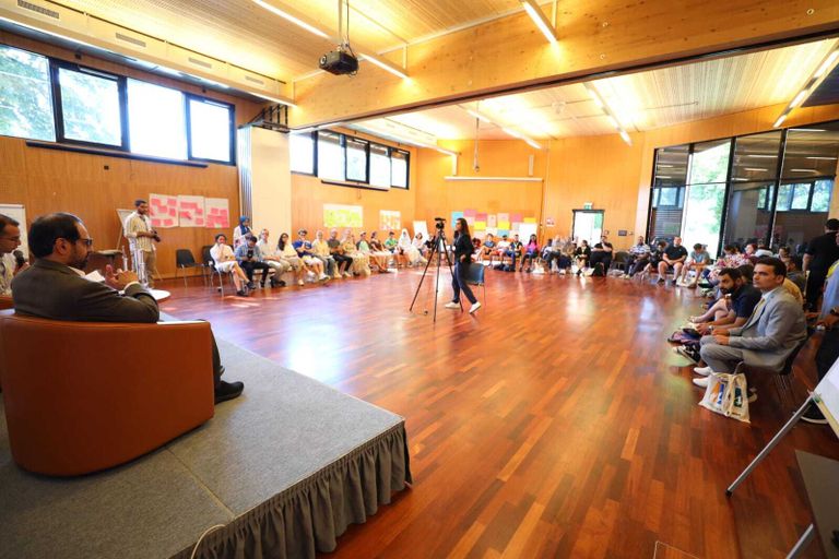 الدكتور علي راشد النعيمي